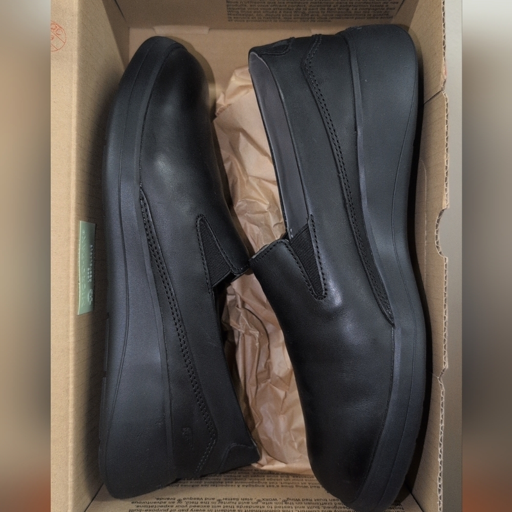 Women's Red Wings Black Slip-On Shoes Size 9